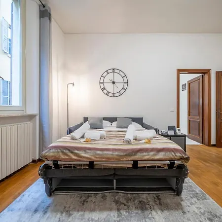 아파트 Ghirlandinafavoloso In Pieno Centro *